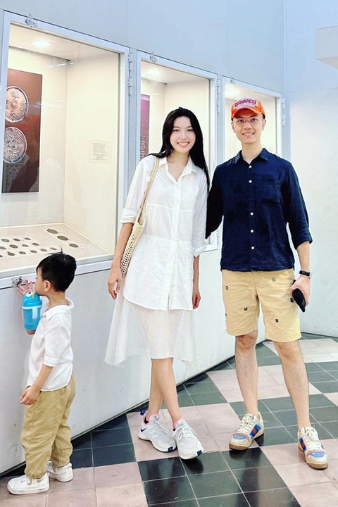 Ảnh vui sao Việt 10-4: Ngọc Trinh vui đùa cùng cháu gái - Ảnh 9. Ảnh vui sao Việt 10-4: Ngọc Trinh vui đùa cùng cháu gái - Ảnh 9.