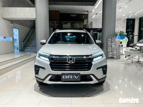 Honda BR-V giá tạm tính 699 triệu đồng, đắt hơn hầu hết đối thủ - Ảnh 2. Honda BR-V giá tạm tính 699 triệu đồng, đắt hơn hầu hết đối thủ - Ảnh 2.