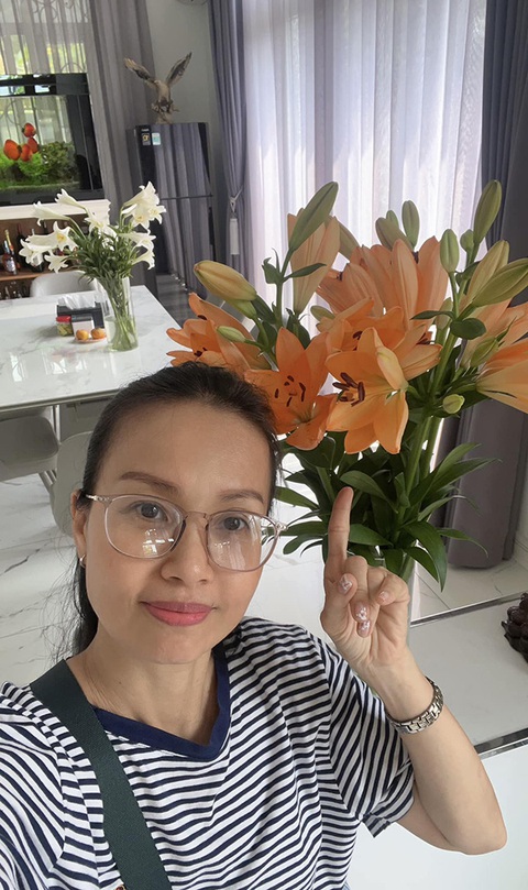 Ảnh vui sao Việt 11-4: Tuấn Hưng bị trêu xinh gái, sexy - Ảnh 5. Ảnh vui sao Việt 11-4: Tuấn Hưng bị trêu xinh gái, sexy - Ảnh 5.