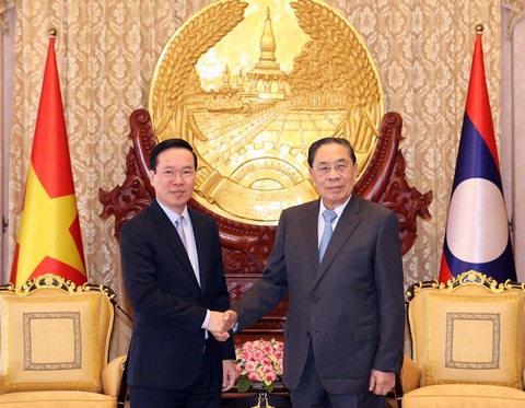 Chủ tịch nước Võ Văn Thưởng kết thúc tốt đẹp chuyến thăm Lào - Ảnh 1. Chủ tịch nước Võ Văn Thưởng kết thúc tốt đẹp chuyến thăm Lào - Ảnh 1.