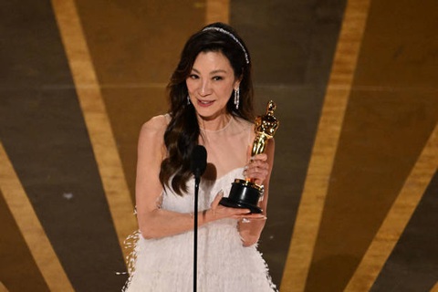 Dương Tử Quỳnh được vinh danh tại Liên hoan phim Cannes lần thứ 76 - Ảnh 1. Dương Tử Quỳnh được vinh danh tại Liên hoan phim Cannes lần thứ 76 - Ảnh 1.