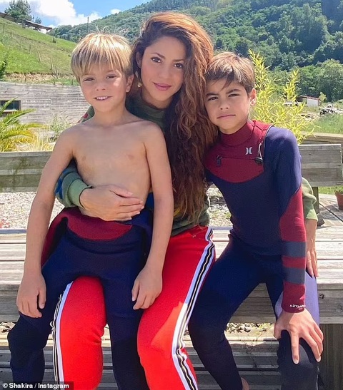 Shakira lên tiếng bảo vệ các con trước truyền thông - Ảnh 2. Shakira lên tiếng bảo vệ các con trước truyền thông - Ảnh 2.