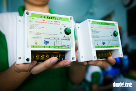 Chế rơ le chống giật bán cả ngàn chiếc mỗi tháng, luôn cháy hàng - Ảnh 1. Chế rơ le chống giật bán cả ngàn chiếc mỗi tháng, luôn cháy hàng - Ảnh 1.