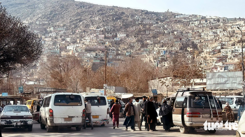 Đến Afghanistan thời Taliban - Kỳ 2: Bay hay đi đường bộ đầy mùi thuốc súng? - Ảnh 3. Đến Afghanistan thời Taliban - Kỳ 2: Bay hay đi đường bộ đầy mùi thuốc súng? - Ảnh 3.
