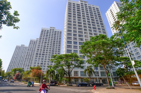 Nhiều doanh nghiệp bất động sản đã huy động vốn từ trái phiếu doanh nghiệp - Ảnh: QUANG ĐỊNH Nhiều doanh nghiệp bất động sản đã huy động vốn từ trái phiếu doanh nghiệp - Ảnh: QUANG ĐỊNH