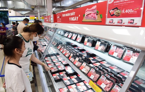 Cùng với bất động sản, Công ty CP Tập đoàn Masan vừa phát hành thành công lô trái phiếu của mình. Trong ảnh: sản phẩm của Masan bày bán trong hệ thống siêu thị tại TP.HCM - Ảnh: QUANG ĐỊNH Cùng với bất động sản, Công ty CP Tập đoàn Masan vừa phát hành thành công lô trái phiếu của mình. Trong ảnh: sản phẩm của Masan bày bán trong hệ thống siêu thị tại TP.HCM - Ảnh: QUANG ĐỊNH