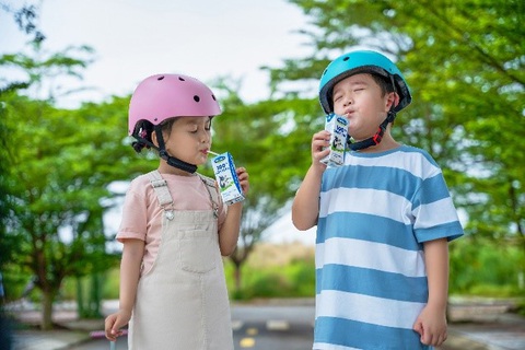 Dinh dưỡng kết hợp vận động phù hợp luôn là điều được khuyến khích để có một cuộc sống vui khỏe Dinh dưỡng kết hợp vận động phù hợp luôn là điều được khuyến khích để có một cuộc sống vui khỏe
