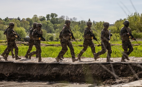 Mỹ xác nhận lính đặc nhiệm có mặt ở Ukraine - Ảnh 1. Mỹ xác nhận lính đặc nhiệm có mặt ở Ukraine - Ảnh 1.