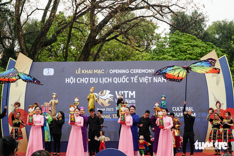 Đa dạng sắc màu văn hóa tại Hội chợ du lịch quốc tế Việt Nam 2023 - Ảnh 1. Đa dạng sắc màu văn hóa tại Hội chợ du lịch quốc tế Việt Nam 2023 - Ảnh 1.