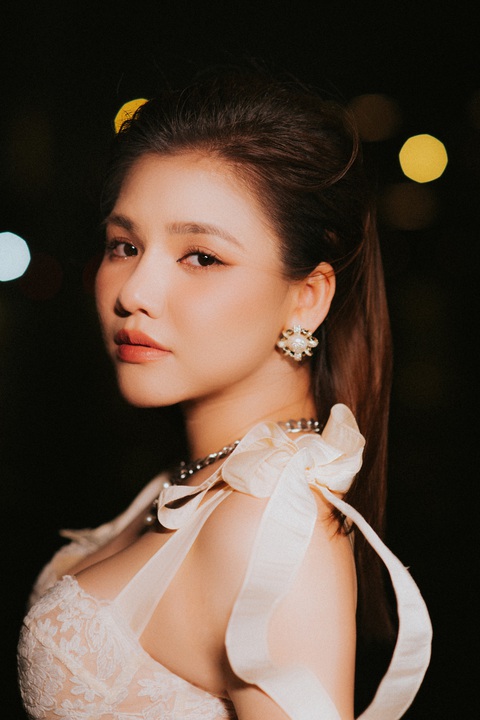Myra Trần tung poster MV mới, liệu có tiếp tục là một bản ballad gây thương nhớ? - Ảnh 3. Myra Trần tung poster MV mới, liệu có tiếp tục là một bản ballad gây thương nhớ? - Ảnh 3.