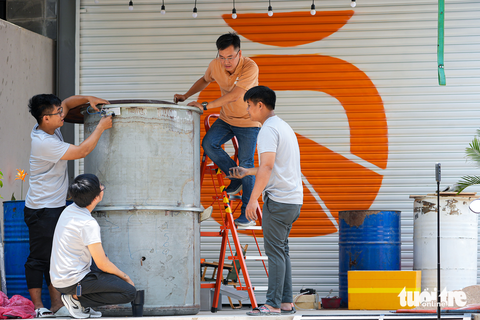 Ba chàng khởi nghiệp cải tiến năng lượng tái tạo với pin cát - Ảnh 5. Ba chàng khởi nghiệp cải tiến năng lượng tái tạo với pin cát - Ảnh 5.