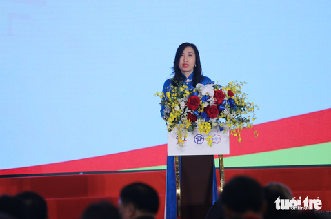 Thứ trưởng Ngoại giao Lê Thị Thu Hằng phát biểu tại lễ khai mạc - Ảnh: DUY LINH