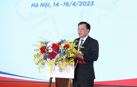 Việt Nam - Pháp vượt qua khúc quanh, cùng hướng tới tương lai - Ảnh 2. Việt Nam - Pháp vượt qua khúc quanh, cùng hướng tới tương lai - Ảnh 2.