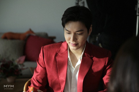 Lee Min Ho có động thái đáp trả khi bị chê hết thời - Ảnh 2. Lee Min Ho có động thái đáp trả khi bị chê hết thời - Ảnh 2.