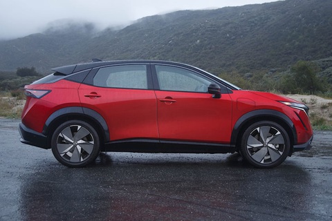 Báo Mỹ đánh giá SUV điện Nissan Ariya đã đăng ký tại Việt Nam: Là xe tốt nhất của Nissan hiện tại - Ảnh 5. Báo Mỹ đánh giá SUV điện Nissan Ariya đã đăng ký tại Việt Nam: Là xe tốt nhất của Nissan hiện tại - Ảnh 5.