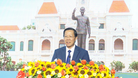 TP.HCM ký kết hợp tác với 6 tỉnh duyên hải Nam Trung Bộ - Ảnh 2. TP.HCM ký kết hợp tác với 6 tỉnh duyên hải Nam Trung Bộ - Ảnh 2.