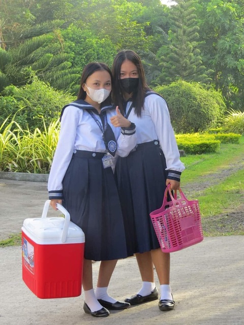 Trường tổ chức ngày không túi, trùm cuối làm cười đau bụng! - Ảnh 8. Trường tổ chức ngày không túi, trùm cuối làm cười đau bụng! - Ảnh 8.