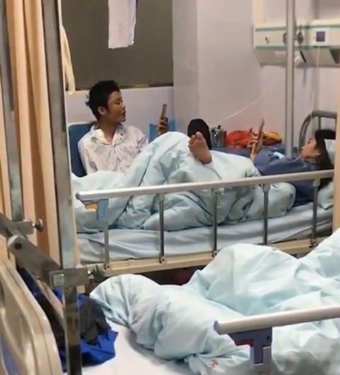 Dù nằm viện cũng nhiệt tình sống ảo - Ảnh 8. Dù nằm viện cũng nhiệt tình sống ảo - Ảnh 8.
