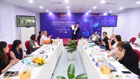 Lan tỏa tinh thần khởi nghiệp - Ảnh 1. Phiên họp của hội đồng thẩm định chọn 20 start-up tiêu biểu của Tuổi Trẻ Start-up Award 2023 - Ảnh: Q.ĐỊNH