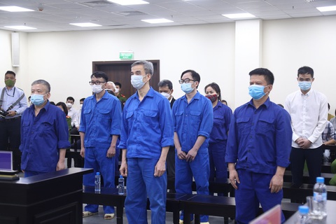 Ông Nguyễn Quang Tuấn nhận chỉ định thầu sai nhưng không còn cách nào khác - Ảnh 2. Ông Nguyễn Quang Tuấn nhận chỉ định thầu sai nhưng không còn cách nào khác - Ảnh 2.
