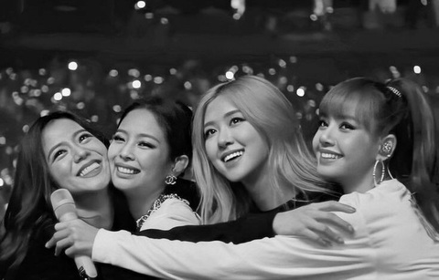 Hát yếu, vũ đạo chưa tới, sân khấu Coachella của BLACKPINK bị truyền thông nước nhà chê - Ảnh 5. Hát yếu, vũ đạo chưa tới, sân khấu Coachella của BLACKPINK bị truyền thông nước nhà chê - Ảnh 5.