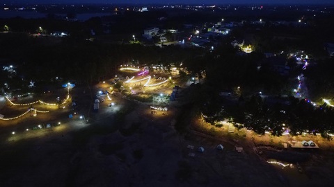 Khai thác du lịch tự phát trên lòng hồ Trị An, lo cho nguồn nước ngọt của Sài Gòn, Bình Dương - Ảnh 7. Khai thác du lịch tự phát trên lòng hồ Trị An, lo cho nguồn nước ngọt của Sài Gòn, Bình Dương - Ảnh 7.