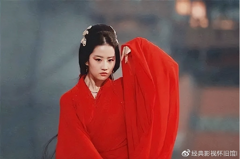 Điêu Thuyền màn ảnh: Nàng được khen nức nở, nàng bị chê thôi rồi - Ảnh 4. Điêu Thuyền màn ảnh: Nàng được khen nức nở, nàng bị chê thôi rồi - Ảnh 4.
