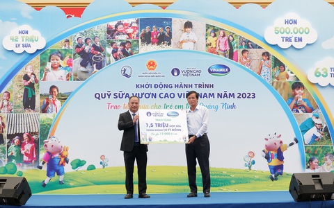 Khởi động chương trình Vươn cao Việt Nam 2023: 1,5 triệu ly sữa chăm sóc trẻ khó khăn - Ảnh 3. Khởi động chương trình Vươn cao Việt Nam 2023: 1,5 triệu ly sữa chăm sóc trẻ khó khăn - Ảnh 3.