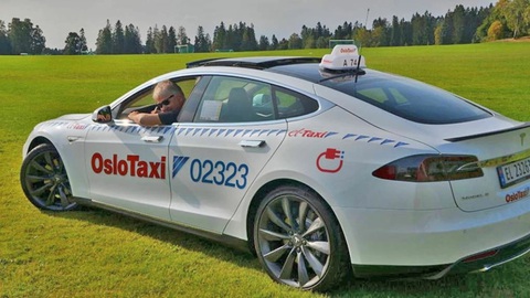 Tài xế taxi điện: Tiết kiệm, khách thích, sạc được ở nhà là hết băn khoăn - Ảnh 3. Tài xế taxi điện: Tiết kiệm, khách thích, sạc được ở nhà là hết băn khoăn - Ảnh 3.