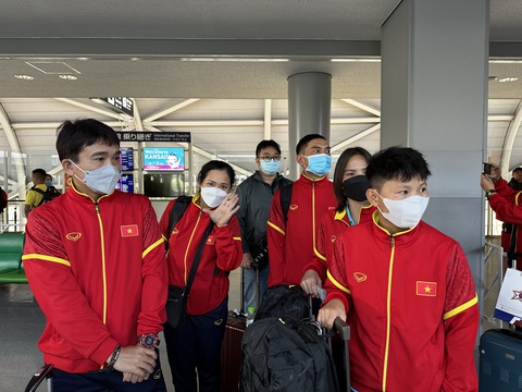Tuyển nữ Việt Nam có mặt ở Nhật Bản để chuẩn bị cho SEA Games 32 - Ảnh 1. Tuyển nữ Việt Nam có mặt ở Nhật Bản để chuẩn bị cho SEA Games 32 - Ảnh 1.
