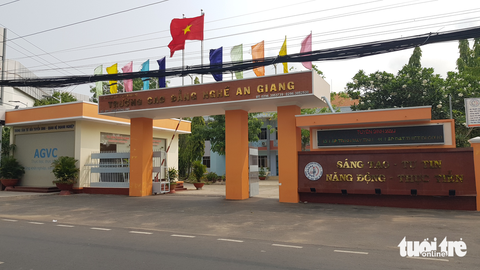 Chi sai 7,7 tỉ đồng, nguyên hiệu trưởng cao đẳng nghề hầu tòa - Ảnh 2. Chi sai 7,7 tỉ đồng, nguyên hiệu trưởng cao đẳng nghề hầu tòa - Ảnh 2.