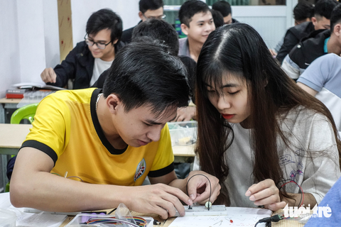 Chàng trai nhiều sáng chế khởi nghiệp khi còn là sinh viên - Ảnh 4. Chàng trai nhiều sáng chế khởi nghiệp khi còn là sinh viên - Ảnh 4.
