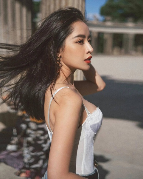 Chi Pu, Ella (S.H.E) cùng Trương Gia Nghê khuấy động ‘Tỷ tỷ đạp gió rẽ sóng 4’ bằng ‘See tình? - Ảnh 1. Chi Pu, Ella (S.H.E) cùng Trương Gia Nghê khuấy động ‘Tỷ tỷ đạp gió rẽ sóng 4’ bằng ‘See tình? - Ảnh 1.