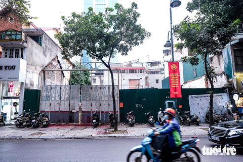 Xét xử kỳ án tranh chấp ba khu đất vàng trăm tỉ trên phố Bà Triệu - Ảnh 3. Xét xử kỳ án tranh chấp ba khu đất vàng trăm tỉ trên phố Bà Triệu - Ảnh 3.