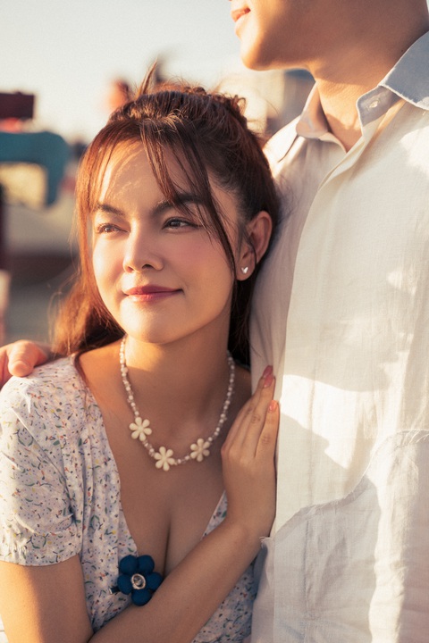 Phạm Quỳnh Anh lần đầu hé lộ hình ảnh người tri kỷ bí mật qua MV mới - Ảnh 5. Phạm Quỳnh Anh lần đầu hé lộ hình ảnh người tri kỷ bí mật qua MV mới - Ảnh 5.