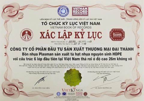 Bồn nhựa Plasman và chính sách bảo hành 20 năm, một đổi một - Ảnh 3. Bồn nhựa Plasman nhận xác lập kỷ lục thả rơi ở độ cao 26m không vỡ