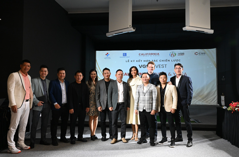 VGS Invest hợp tác cùng California Fitness & Yoga phát triển chuỗi golf công nghệ The Dragon Golf Club - Ảnh 3. Đại diện VGS Group và California Fitness & Yoga tại lễ ký kết