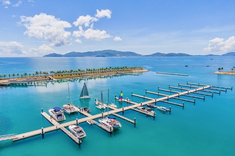 Nha Trang có bến du thuyền quốc tế đầu tiên tại Việt Nam - Ảnh 1. Nha Trang có bến du thuyền quốc tế đầu tiên tại Việt Nam - Ảnh 1.