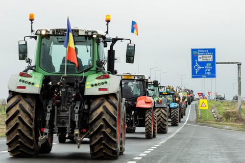 EU đề xuất hỗ trợ 100 triệu euro cho nông dân 5 nước, mở lối cho ngũ cốc Ukraine - Ảnh 1. EU đề xuất hỗ trợ 100 triệu euro cho nông dân 5 nước, mở lối cho ngũ cốc Ukraine - Ảnh 1.