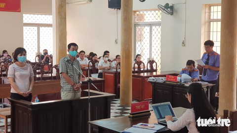 Nguyên hiệu trưởng Cao đẳng nghề An Giang bị phạt 5 năm tù - Ảnh 1. Nguyên hiệu trưởng Cao đẳng nghề An Giang bị phạt 5 năm tù - Ảnh 1.