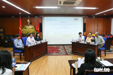 Không chỉ một mà mấy chục, mấy trăm xe ngược chiều cùng lúc, cảnh sát bó tay - Ảnh 4. Không chỉ một mà mấy chục, mấy trăm xe ngược chiều cùng lúc, cảnh sát bó tay - Ảnh 4.