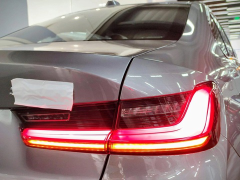 BMW 3-Series bản full gần 1,9 tỉ: Có trang bị lần đầu xuất hiện, vẫn thua C-Class - Ảnh 14.