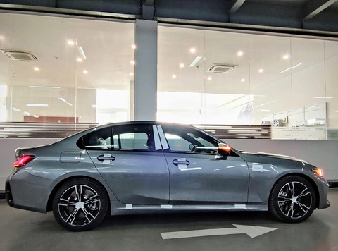 BMW 3-Series bản full gần 1,9 tỉ: Có trang bị lần đầu xuất hiện, vẫn thua C-Class - Ảnh 10.