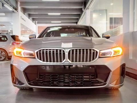 BMW 3-Series bản full gần 1,9 tỉ: Có trang bị lần đầu xuất hiện, vẫn thua C-Class - Ảnh 6. BMW 3-Series bản full gần 1,9 tỉ: Có trang bị lần đầu xuất hiện, vẫn thua C-Class - Ảnh 6.