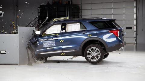 Chủ Ford Explorer: Tôi sẽ không bao giờ đi SUV cao cấp thế này nữa - Ảnh 9. Chủ Ford Explorer: Tôi sẽ không bao giờ đi SUV cao cấp thế này nữa - Ảnh 9.