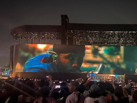 Bắt gặp Justin Bieber ngủ gật khi nghe nhạc ở Lễ hội Coachella 2023 - Ảnh 3. Bắt gặp Justin Bieber ngủ gật khi nghe nhạc ở Lễ hội Coachella 2023 - Ảnh 3.