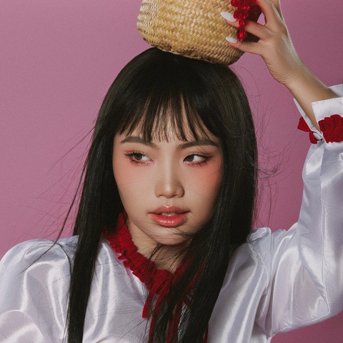Phương Mỹ Chi khiến dân tình hết hồn trong bộ ảnh mới - Ảnh 5. Phương Mỹ Chi khiến dân tình hết hồn trong bộ ảnh mới - Ảnh 5.
