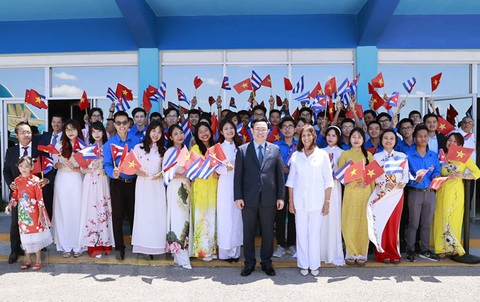 Chủ tịch Quốc hội Vương Đình Huệ đến Cuba, bắt đầu chuyến thăm chính thức - Ảnh 3. Chủ tịch Quốc hội Vương Đình Huệ đến Cuba, bắt đầu chuyến thăm chính thức - Ảnh 3.