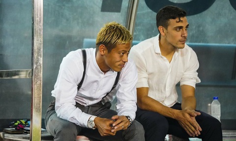 Bóng đá Campuchia tìm ra HLV thay Keisuke Honda - Ảnh 3. Bóng đá Campuchia tìm ra HLV thay Keisuke Honda - Ảnh 3.