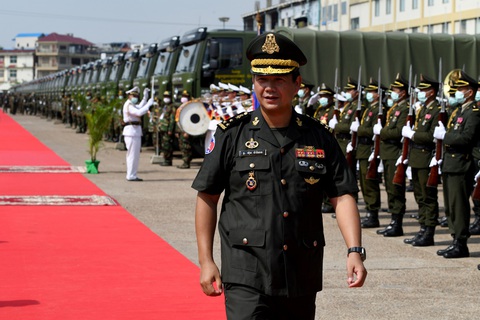 Con trai ông Hun Sen được thăng cấp tướng 4 sao - Ảnh 1. Con trai ông Hun Sen được thăng cấp tướng 4 sao - Ảnh 1.
